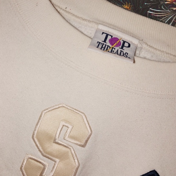 Vintage Crop Sweatshirt - Picture 3 of 3